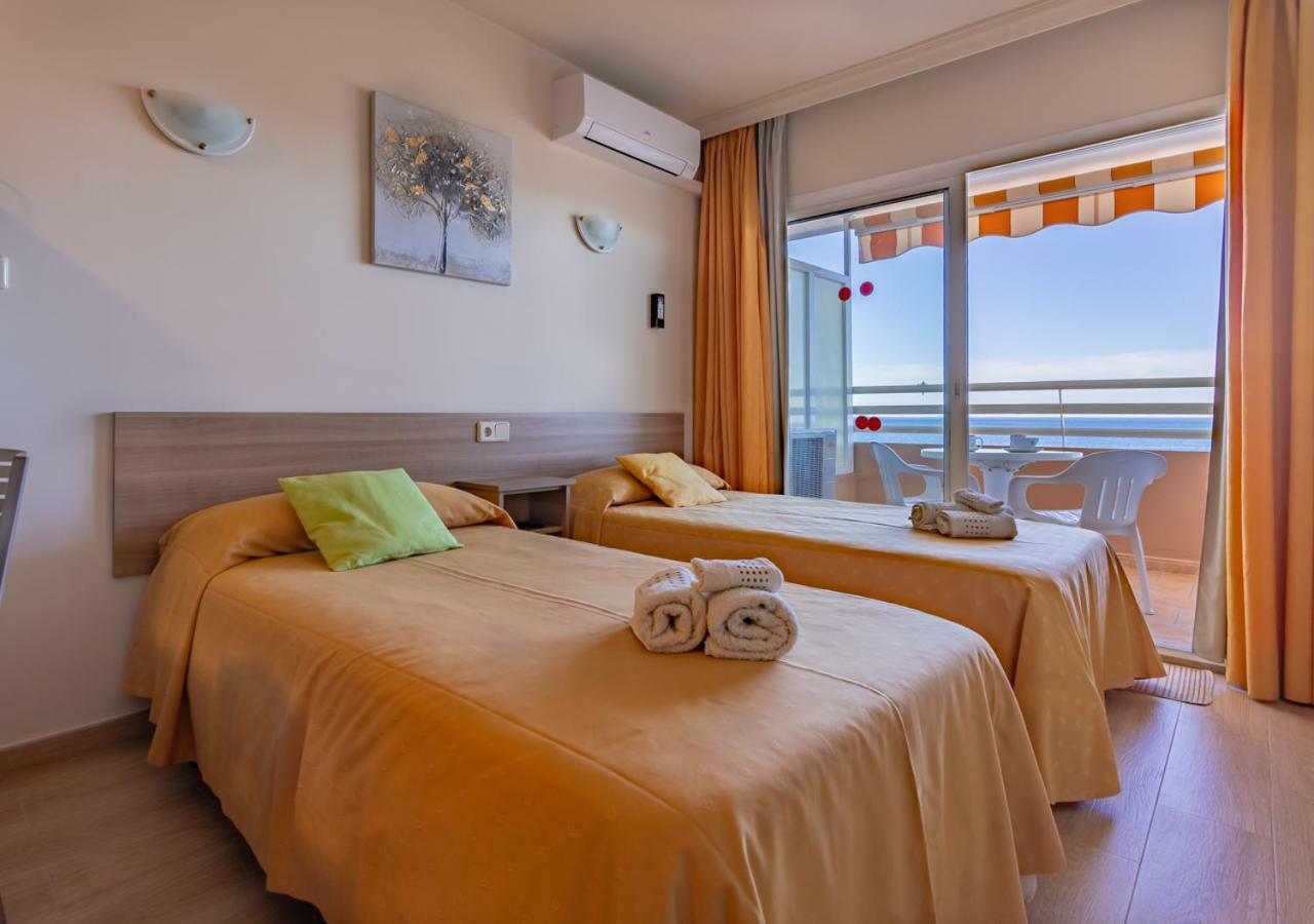 Stellamar - Paseo Maritimo Фуэнхирола Экстерьер фото